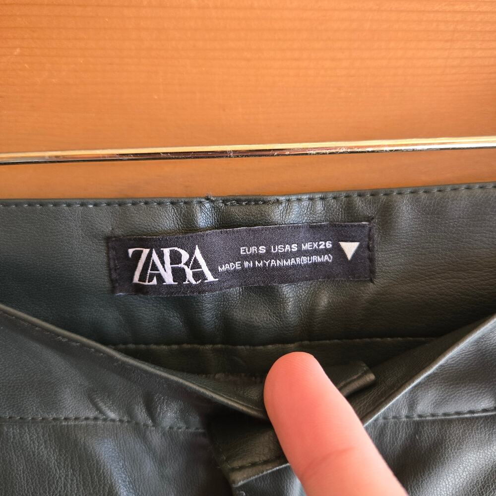 Zara Faux Leather Culotte Pant Wide Leg Dark Green High Waist Flare Crop S Y2K - Picture 6 of 7